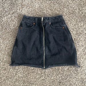 Zip Up Skirt !!